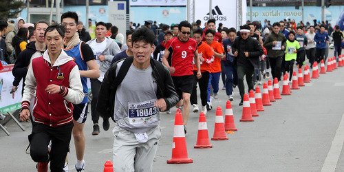 “Улаанбаатар марафон 2024” Бүртгэл хаагдсан байсан 5 км-ийн зайд гүйгчдийн бүртгэлийг сунгажээ